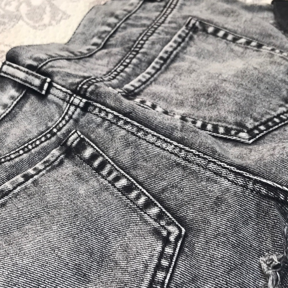 Bullhead Denim distressed denim shorts - Picture 7 of 7
